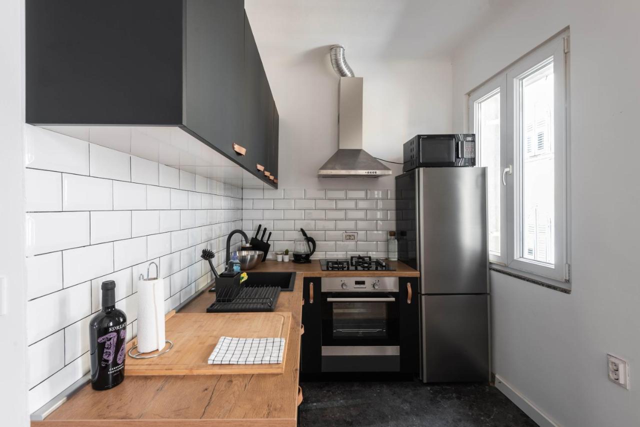 Pula City Apartment With Private Parking Free 외부 사진
