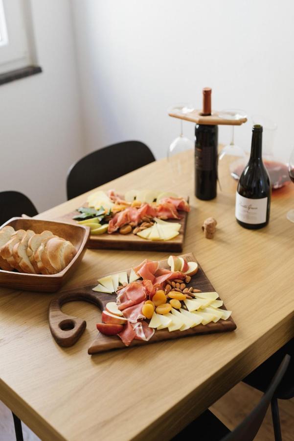 Pula City Apartment With Private Parking Free 외부 사진