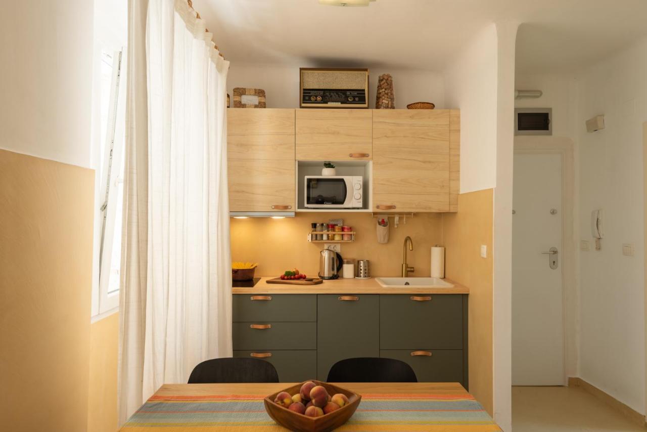 Pula City Apartment With Private Parking Free 외부 사진